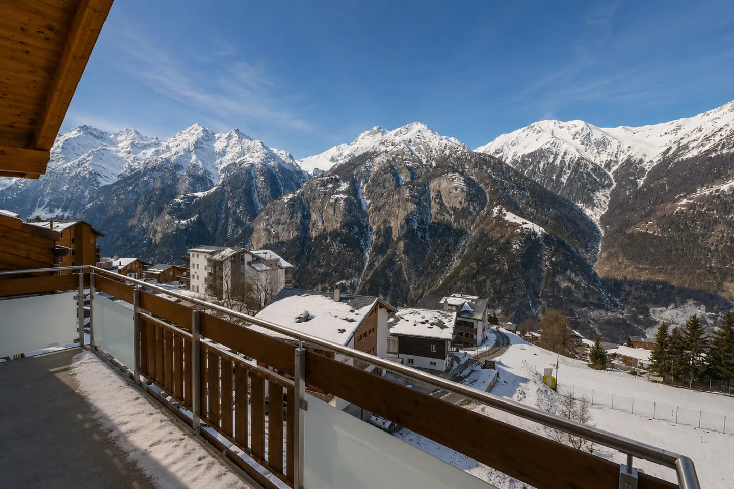 Appartement sous les combles de 5,5 pièces dans un emplacement grandiose à Grächen - Photo 8 sur 13