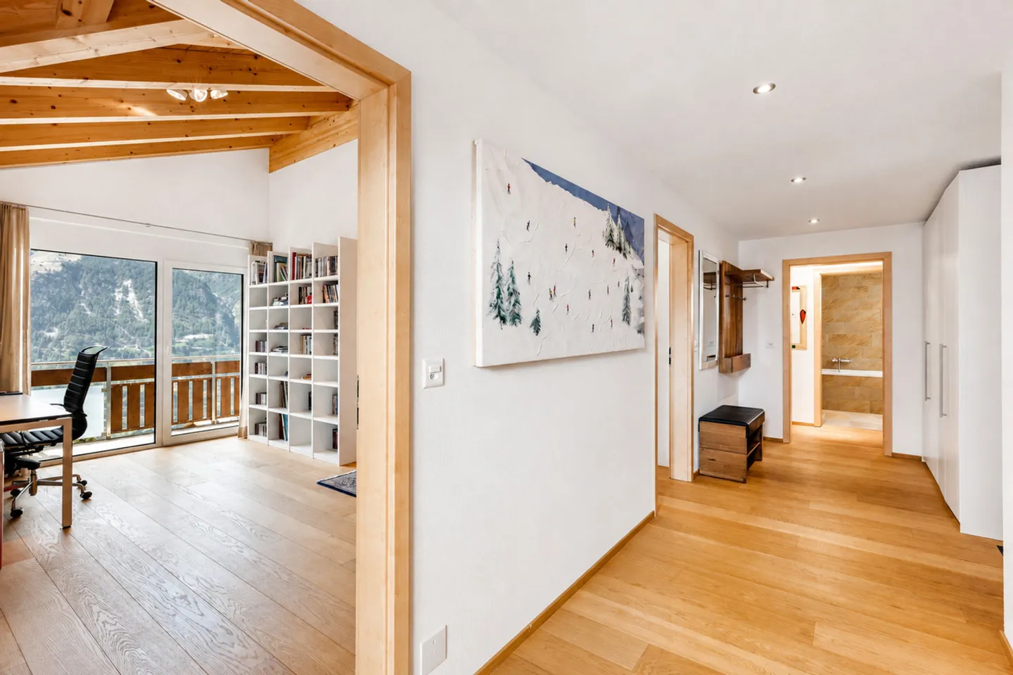Appartement sous les combles de 5,5 pièces dans un emplacement grandiose à Grächen - Photo 7 sur 13