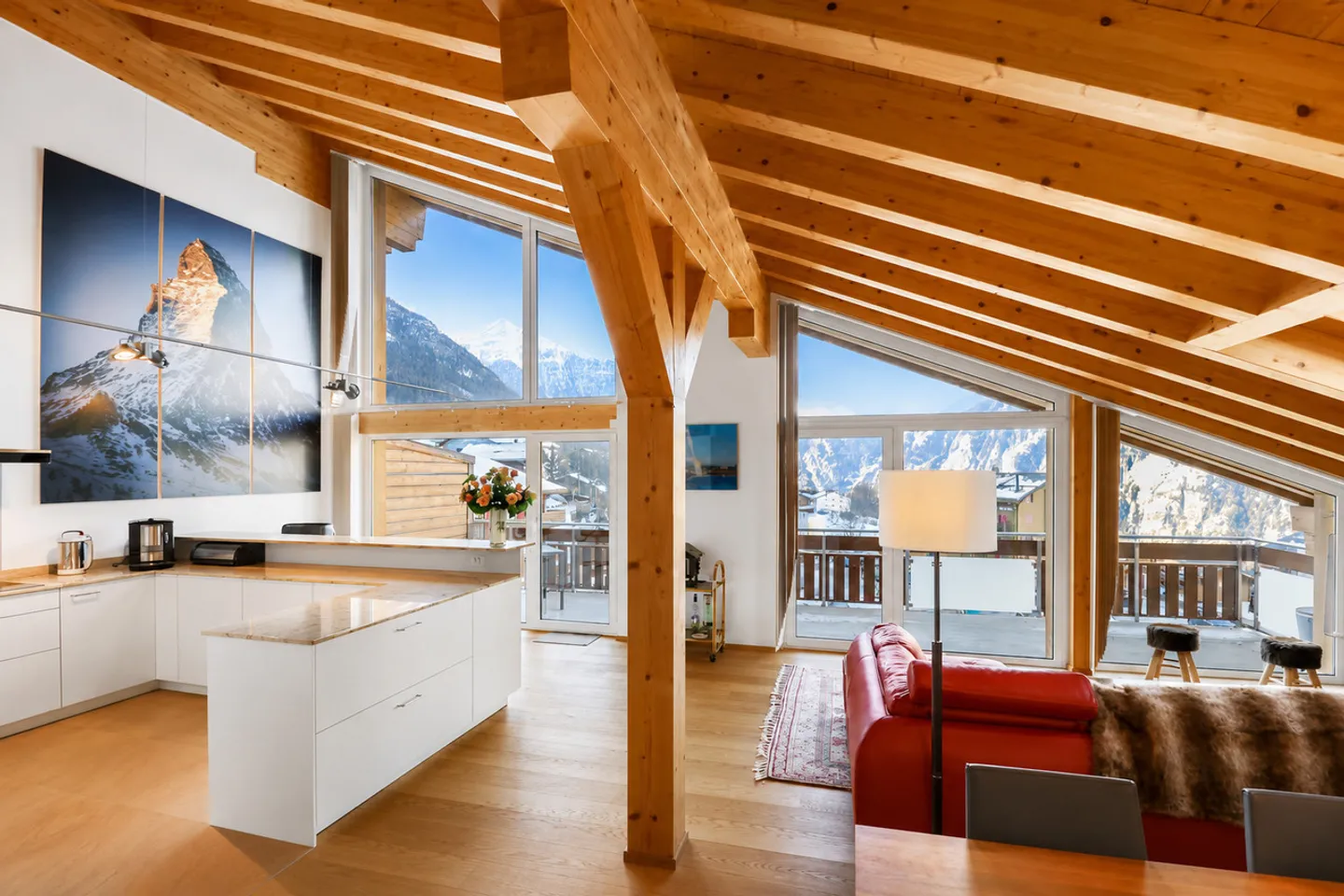 Appartement sous les combles de 5,5 pièces dans un emplacement grandiose à Grächen - Photo 4 sur 13