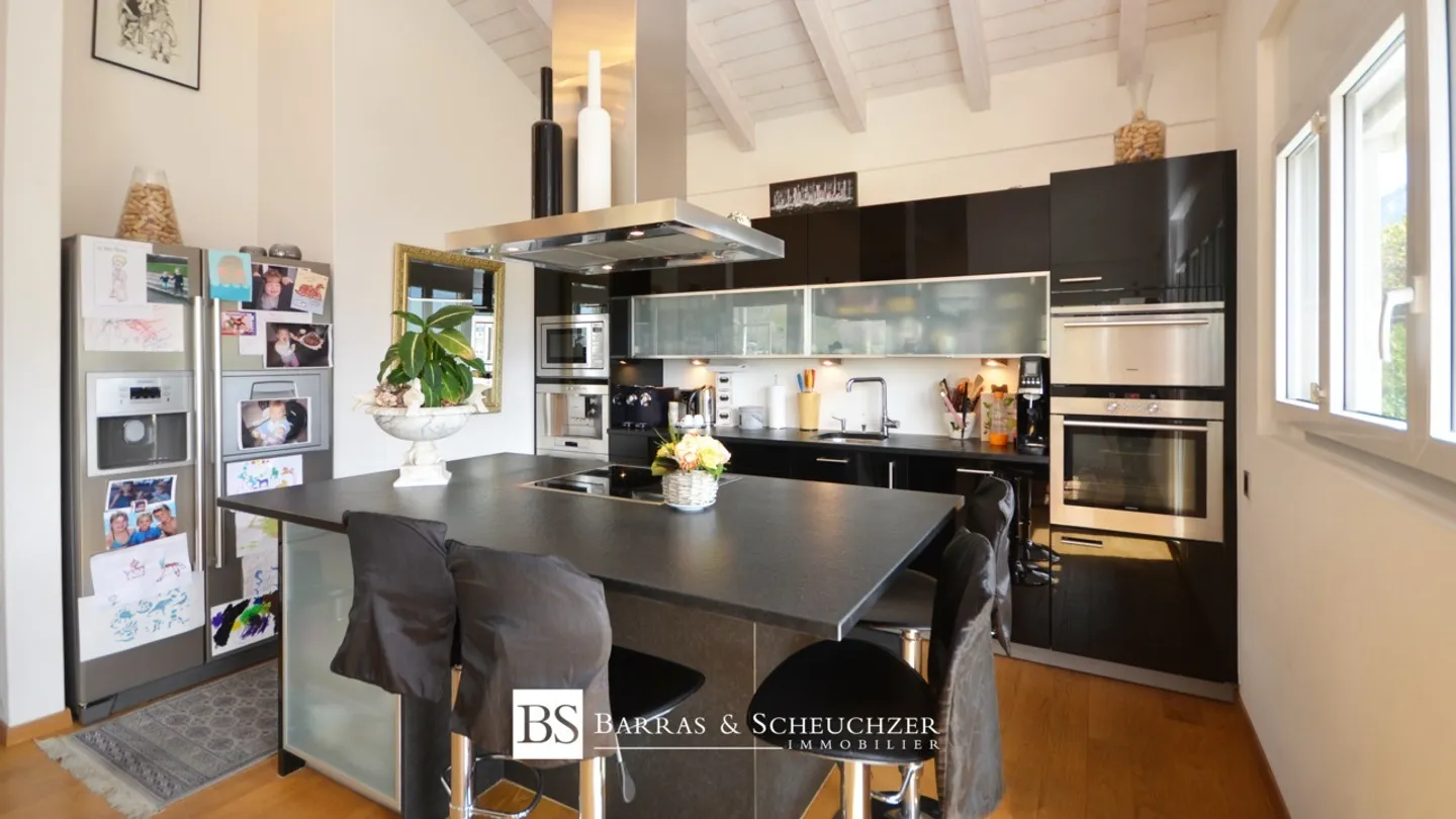 Superba villa moderna di 6 stanze con area benessere - Foto 8 di 13