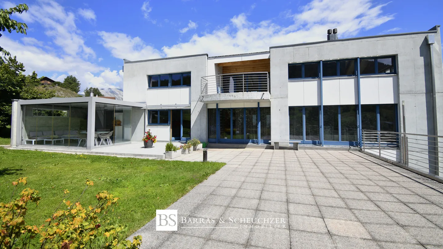 Villa spacieuse avec appartement indépendant - Photo 1 sur 13