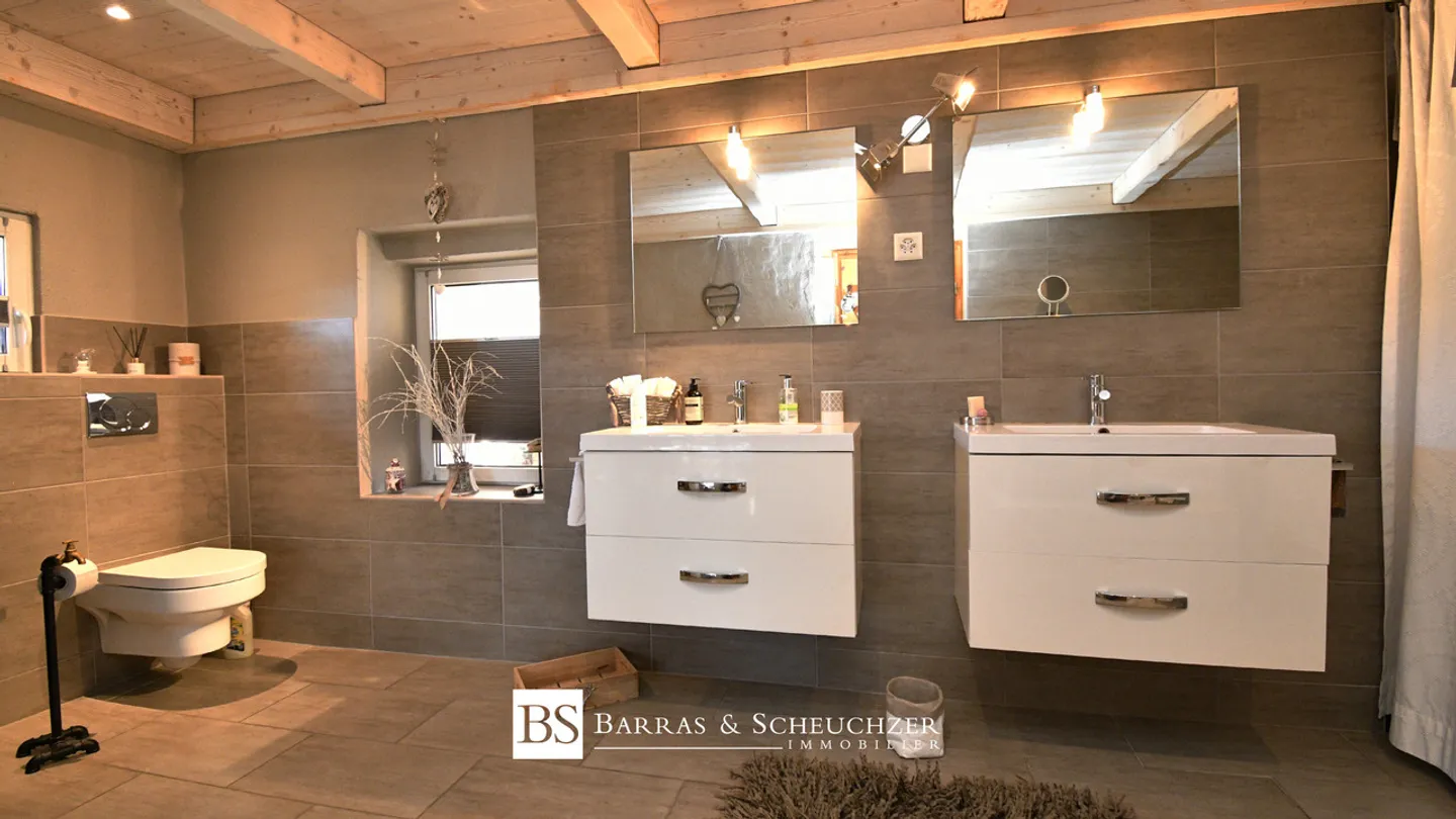 Renovated House + Garage Box - Photo 11 of 13