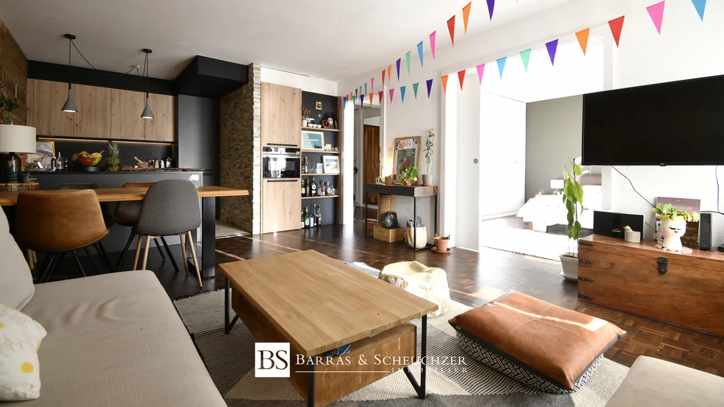 2.5 camere ristrutturate nel cuore della stazione con vista mozzafiato - Foto 9 di 11