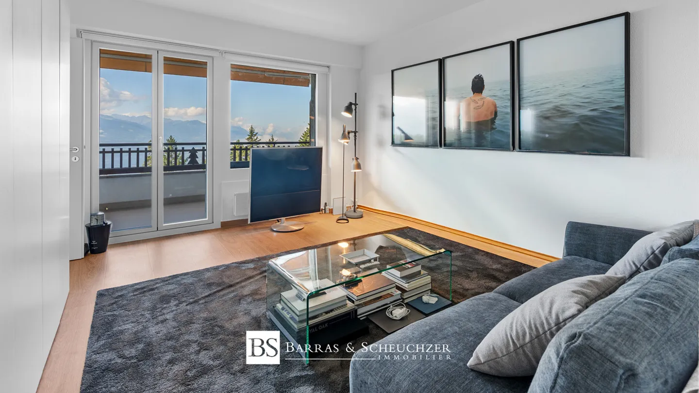 Luxuriöse renovierte Wohnung mit Pool und Tennis - Foto 9 von 13