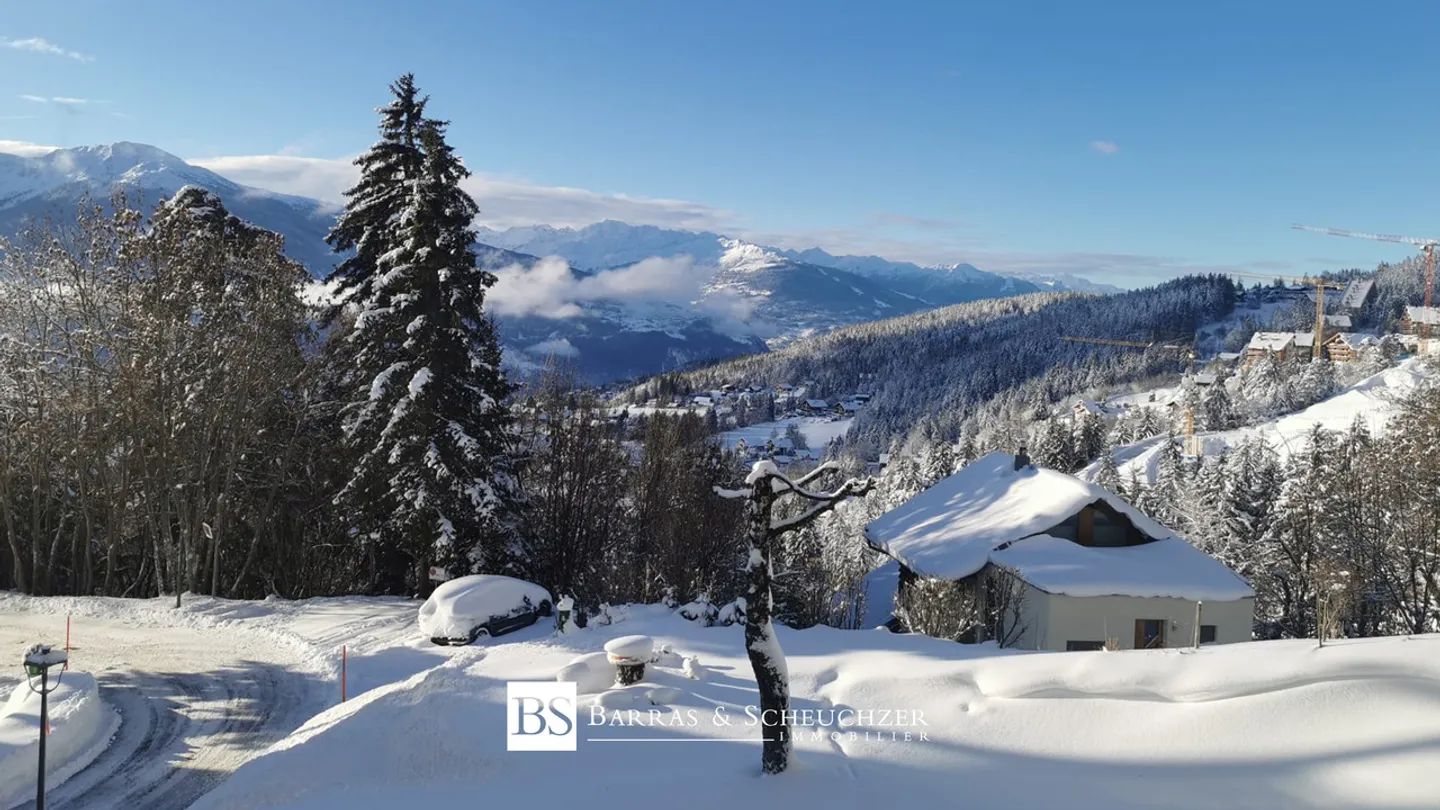 Incantevole appartamento ristrutturato di 2,5 locali con vista magnifica - Foto 2 di 11