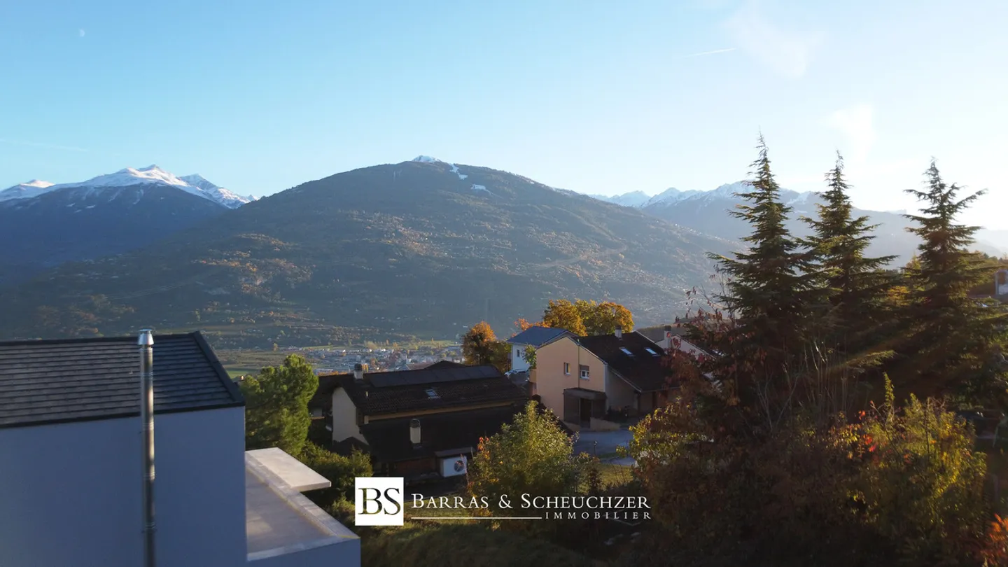 Geräumige 4,5 Zimmer in einer hochwertigen Residenz - Foto 8 von 9