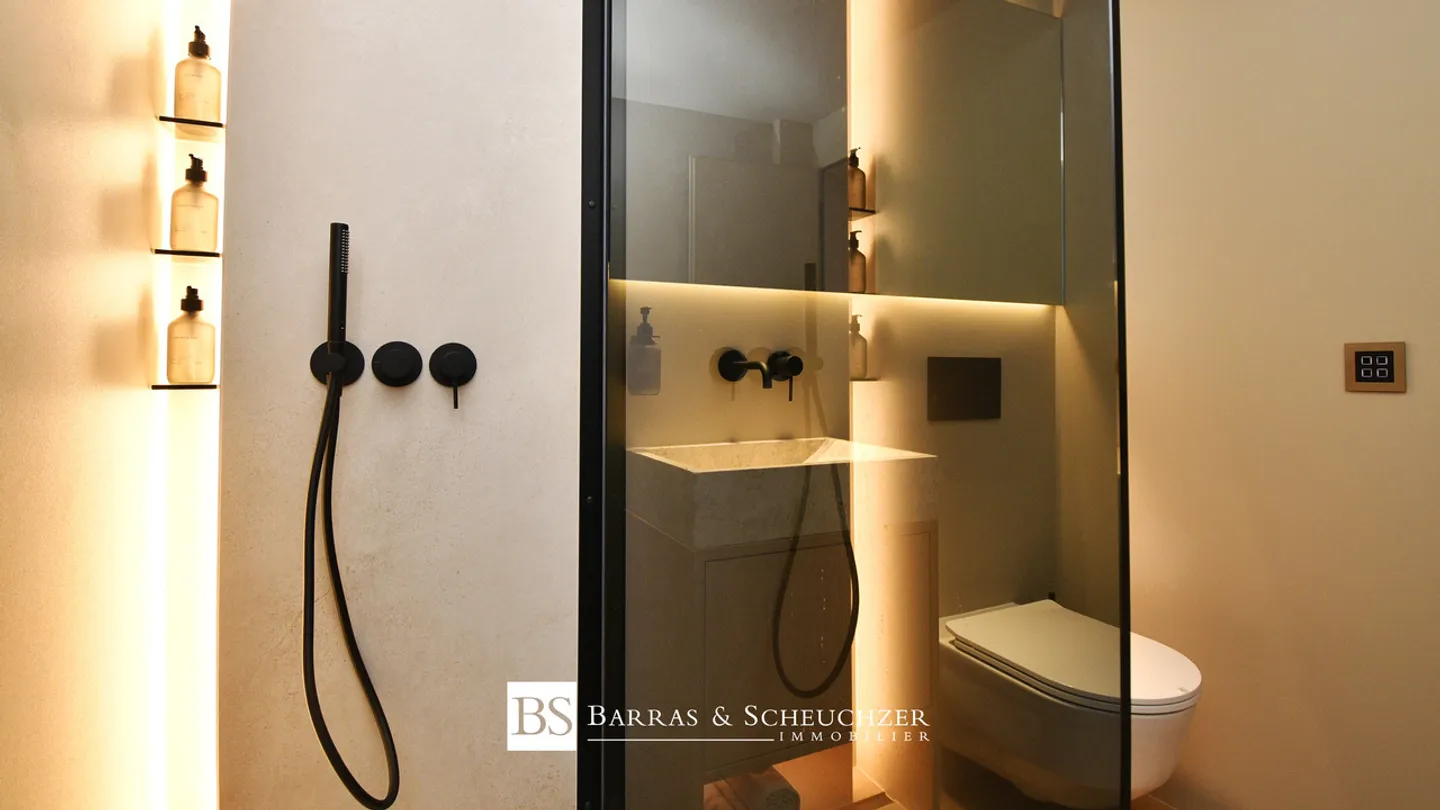 Lussuoso appartamento di 3.5 locali, completamente ristrutturato e arredato - Foto 10 di 13