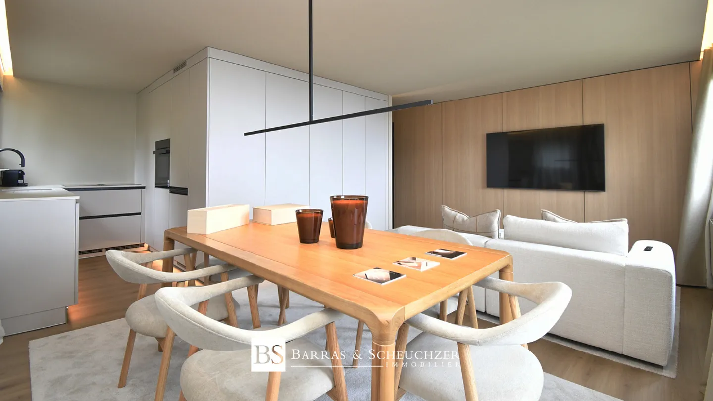 Lussuoso appartamento di 3.5 locali, completamente ristrutturato e arredato - Foto 5 di 13