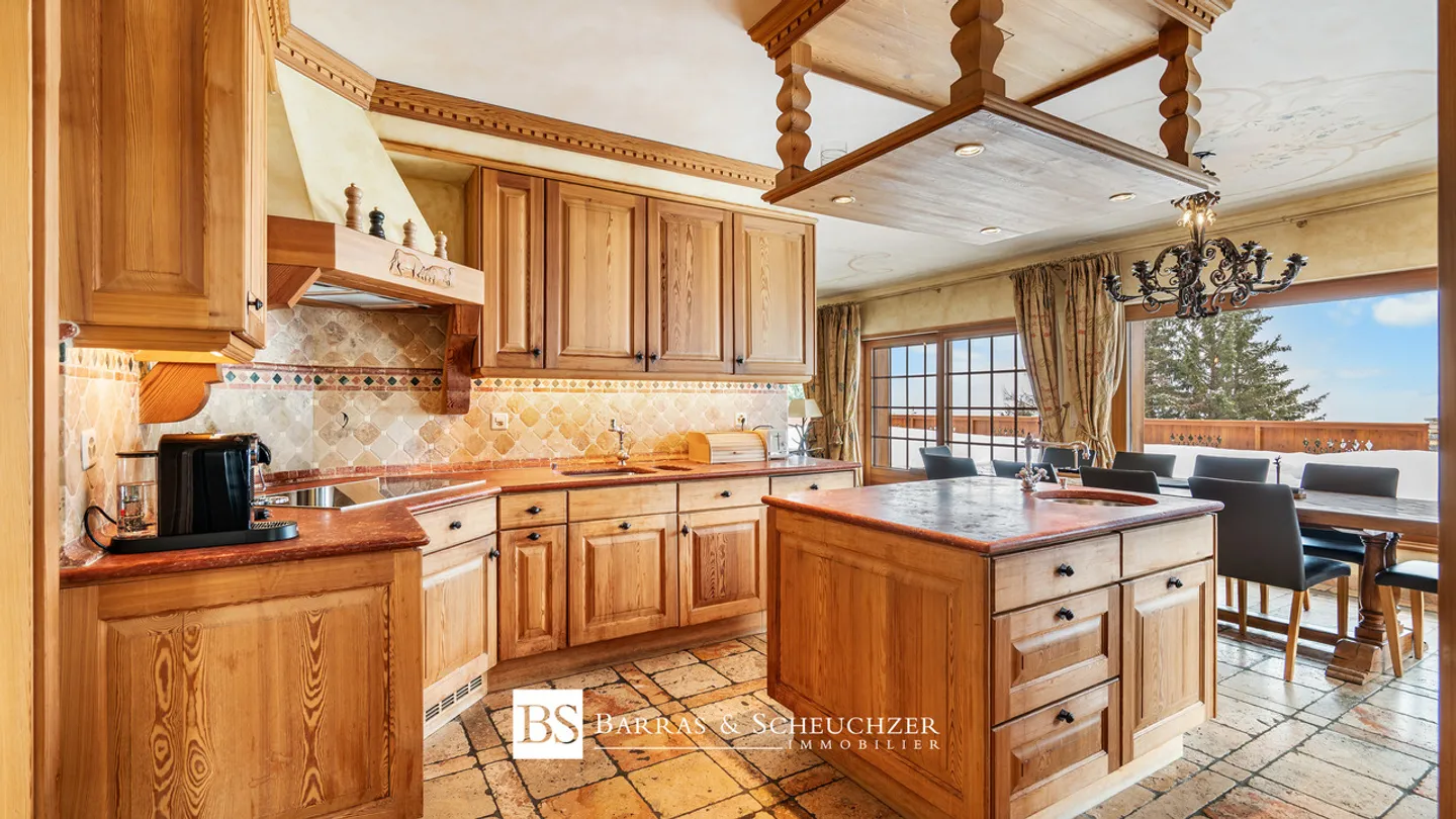 Exceptional Chalet in Plans-Mayens | Panoramic View - Photo 10 of 13