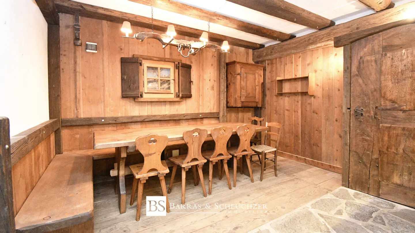 Incantevole proprietà con 2 alloggi, con potenziale edificabile - Foto 9 di 13