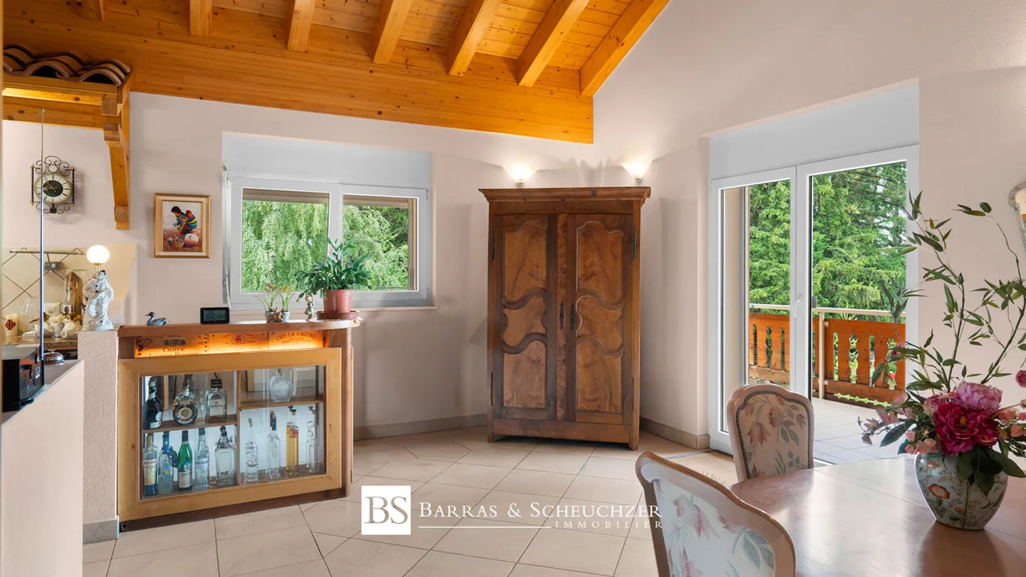 Exceptional property in PPE - 3 apartments in a bucolic setting - Photo 5 of 13