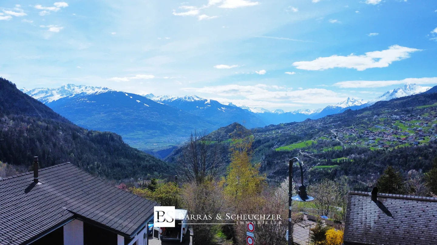 Magnifique duplex en attique de 4.5 pièces - Foto 2 di 7