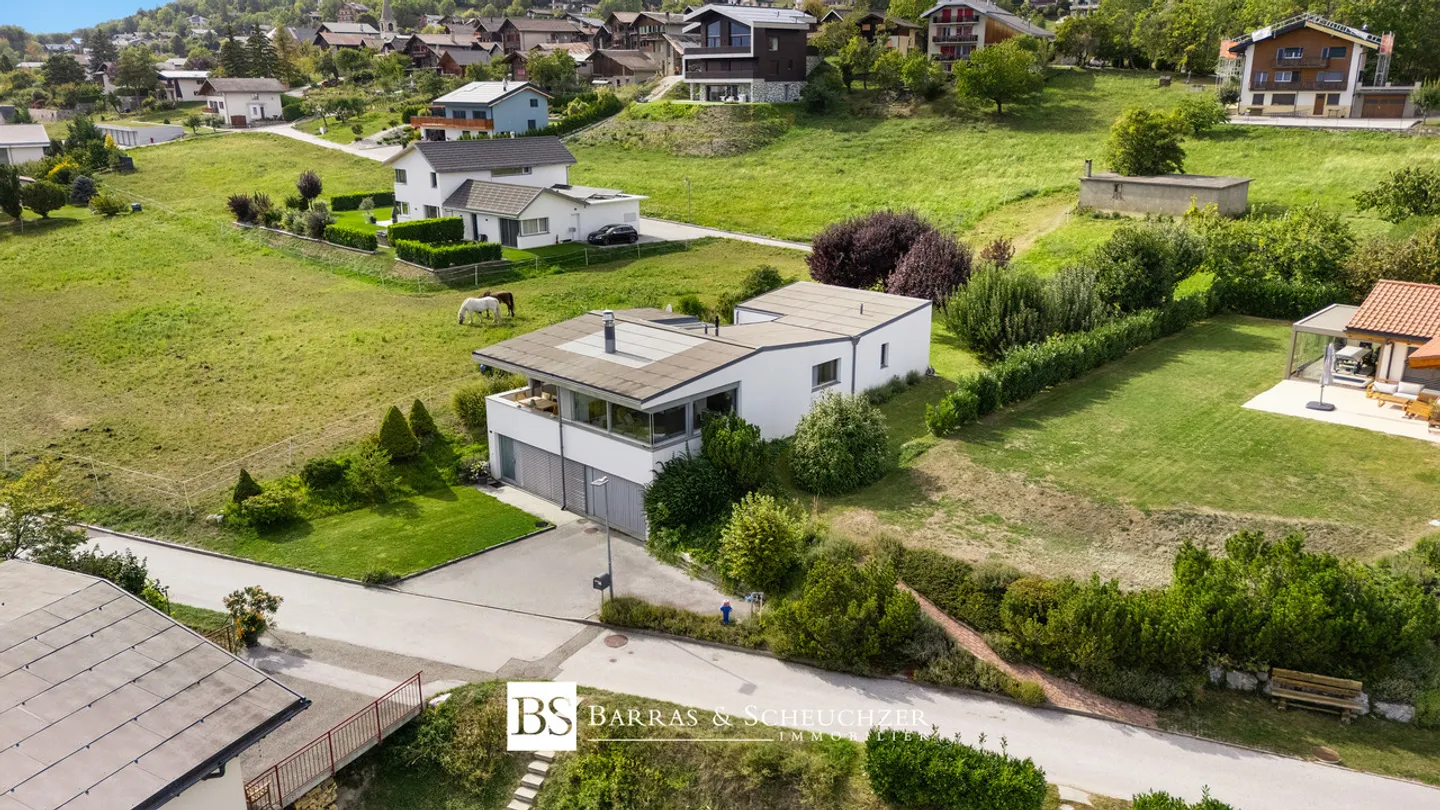 Detached house with panoramic view - Photo 3 of 13
