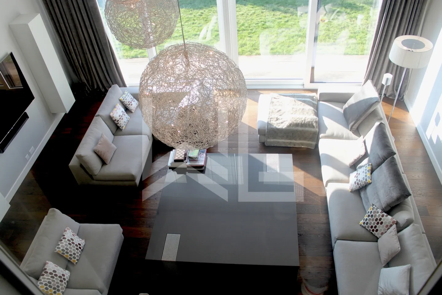 High standing contemporary villa - Photo 1 of 12