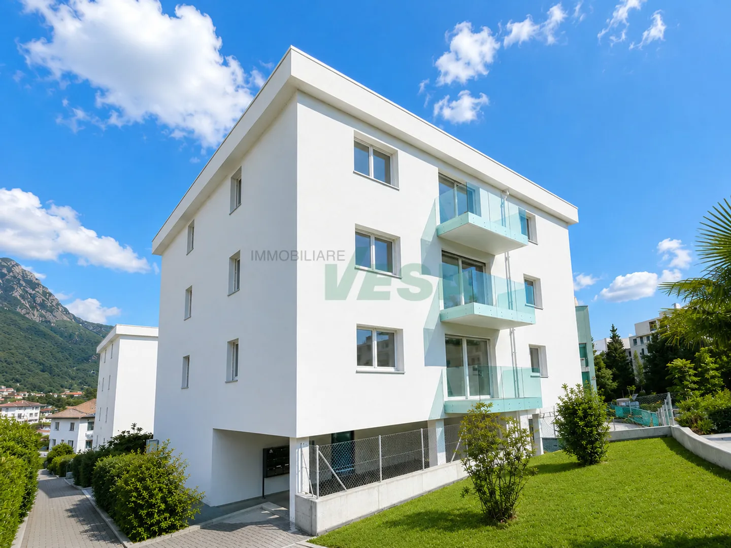 Neue, kleine und gepflegte Wohnanlage in sehr sonniger und bequemer Lage - Foto 6 von 11