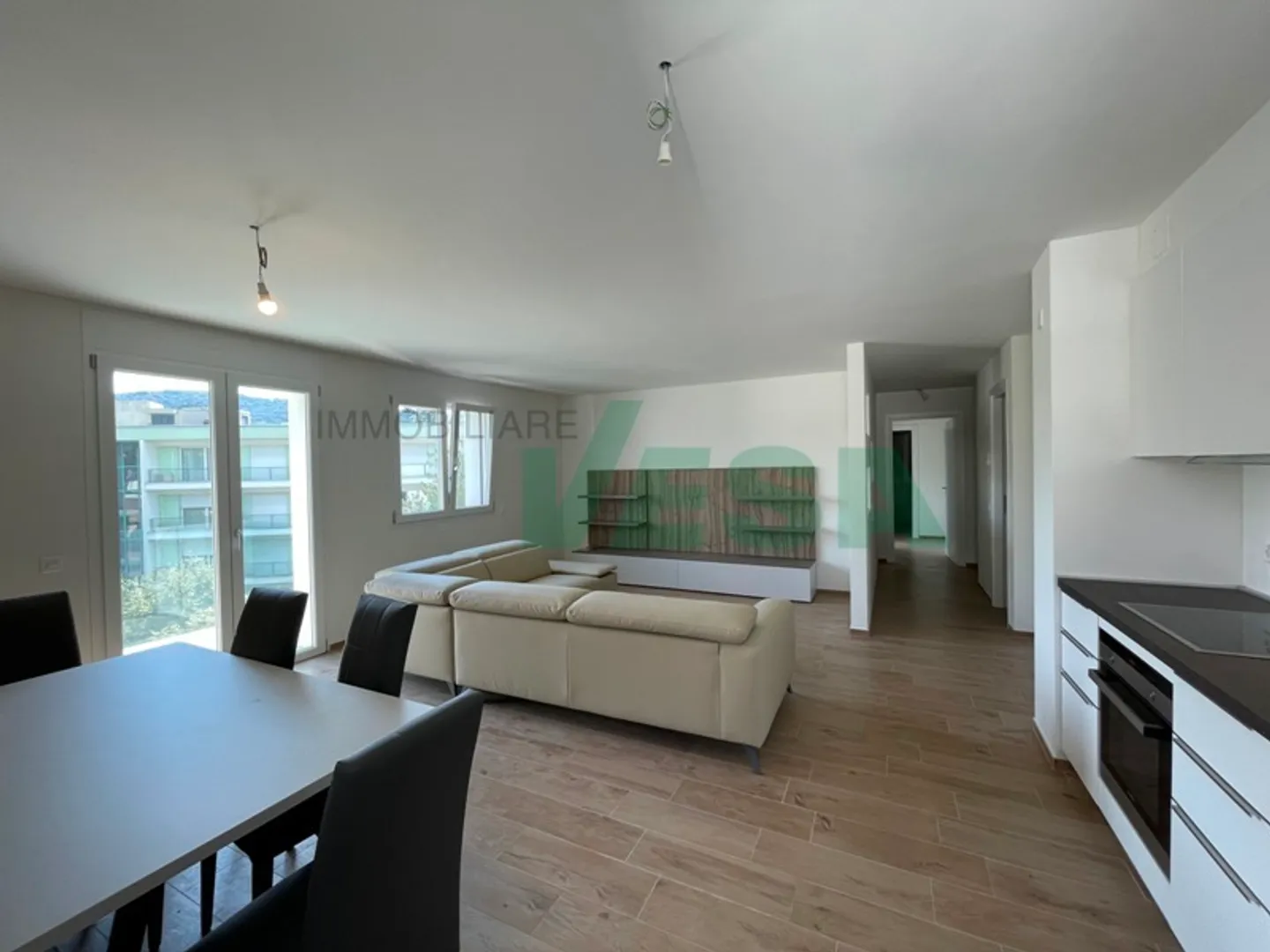 Neue, kleine und gepflegte Wohnanlage in sehr sonniger und bequemer Lage - Foto 2 von 11