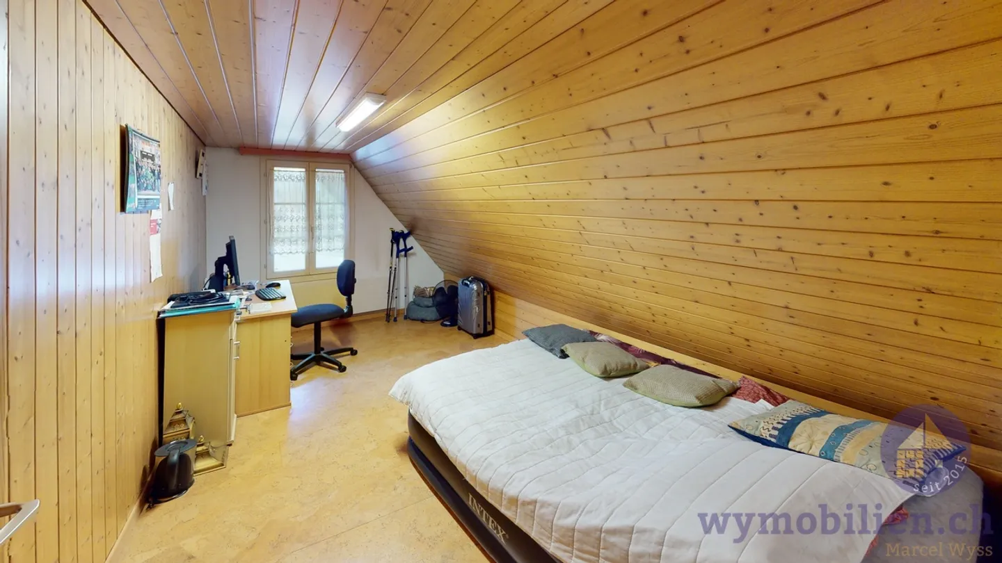 Farmhouse with 3 apartments + development potential! - Photo 13 of 13