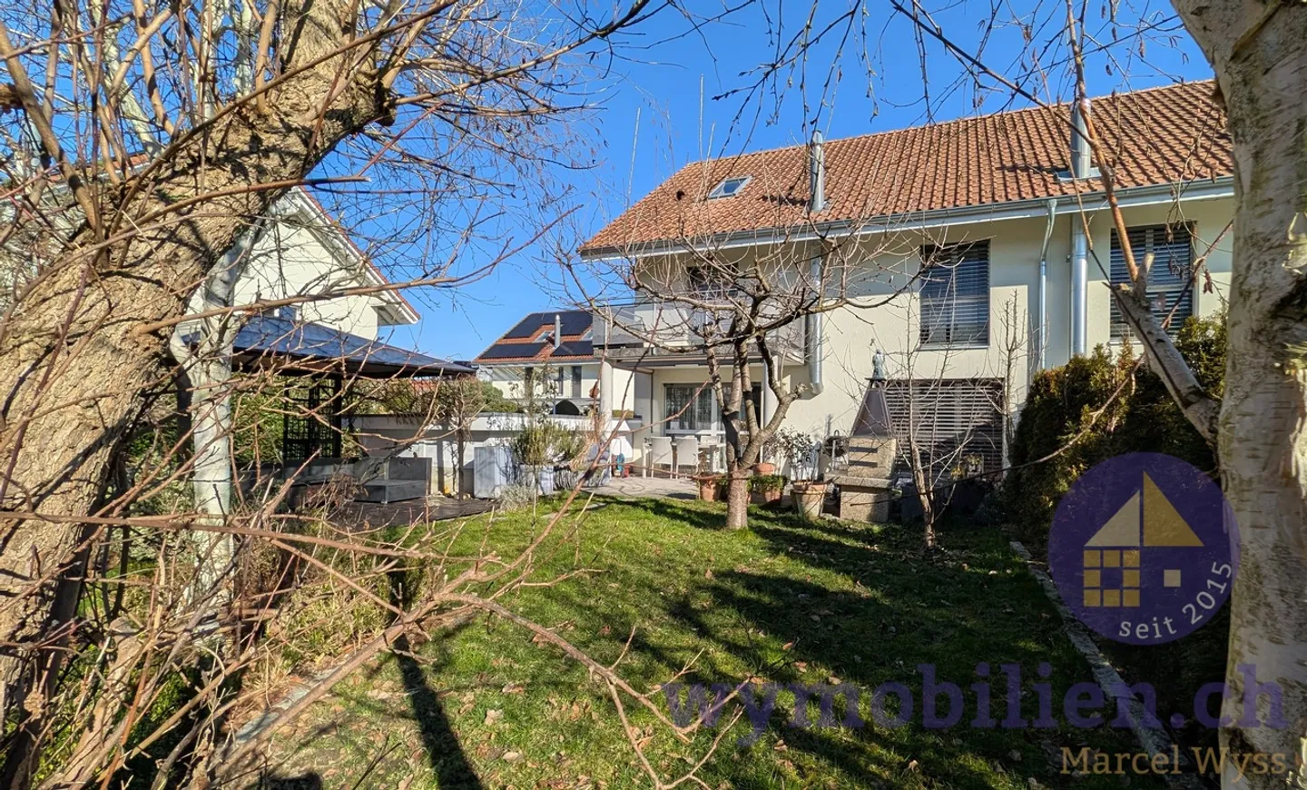 Ampio spazio, tranquillità + vicinanza al centro - Casa bifamiliare con giardino - Foto 5 di 13