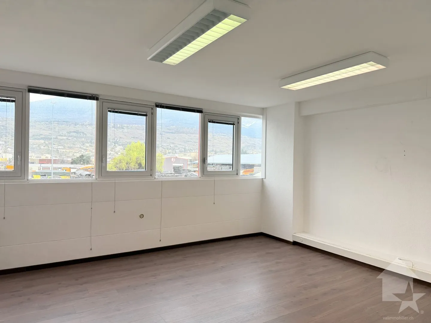 Vendita di spazio commerciale a Sion - Foto 11 di 13