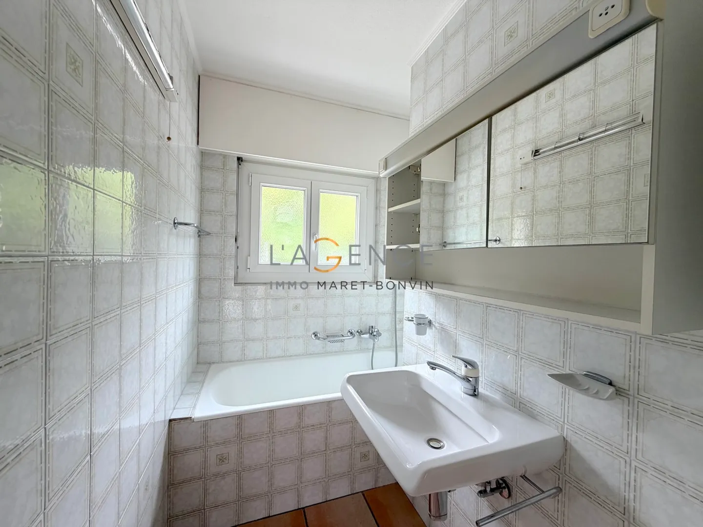 Charming 5.5 Room Apartment - Photo 6 of 9