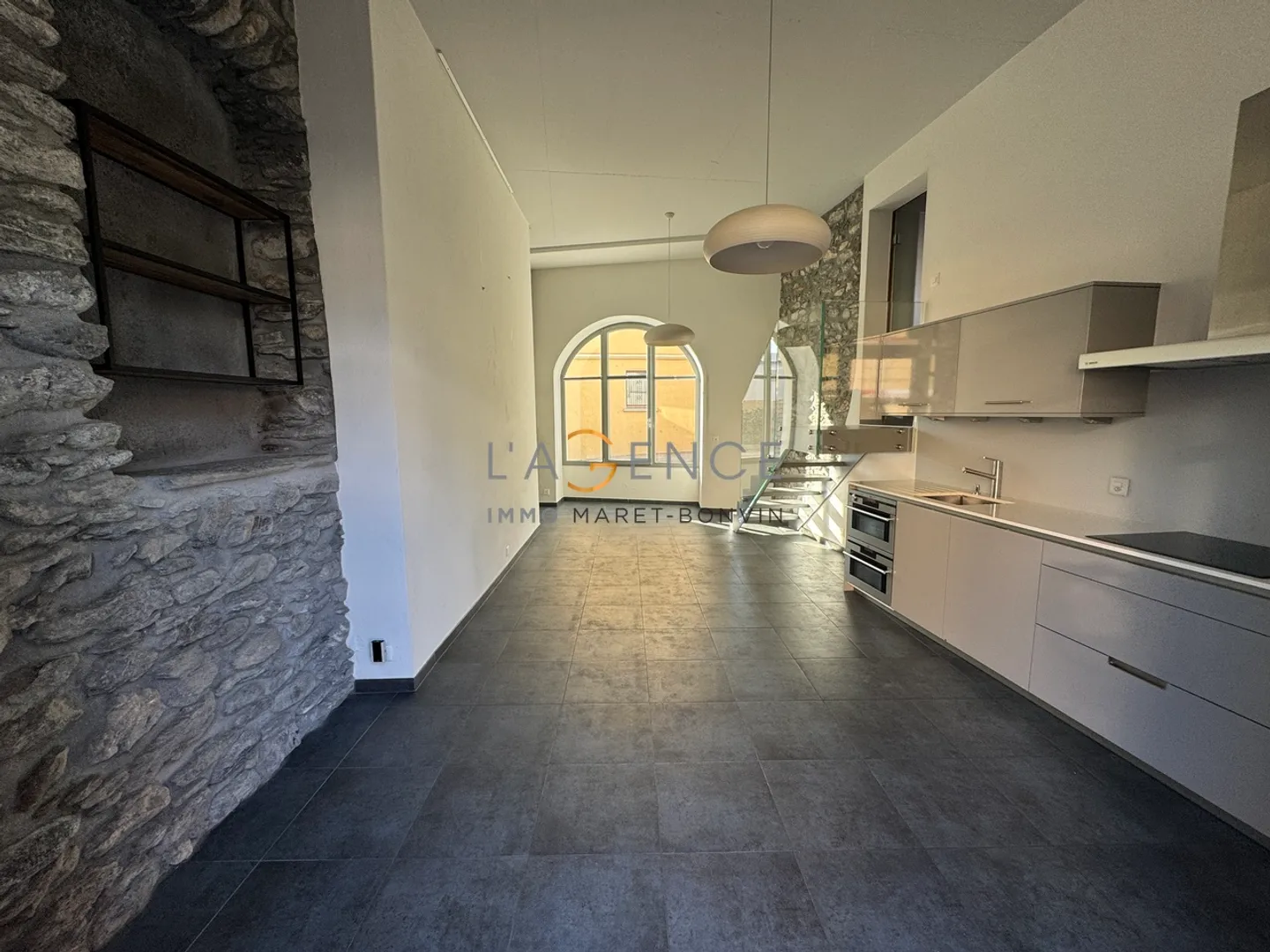 Charmant appartement 2.5 pièces - Photo 1 sur 13