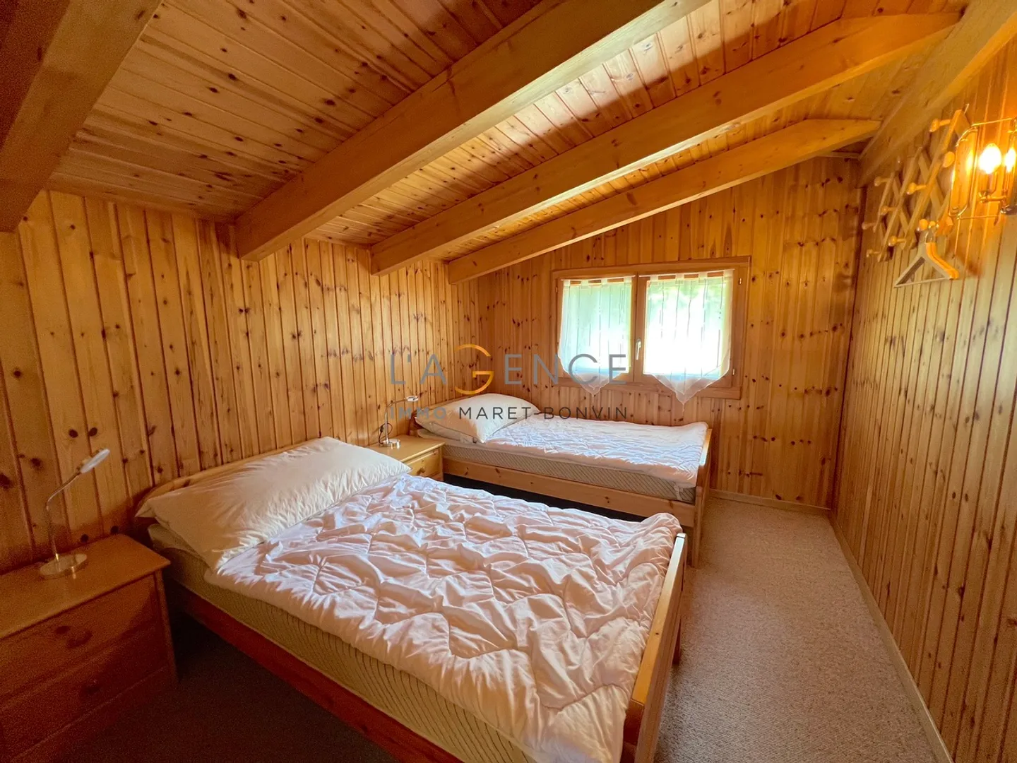 CHALET TRADITIONNEL AVEC VUE IMPRENABLE - Photo 6 sur 12