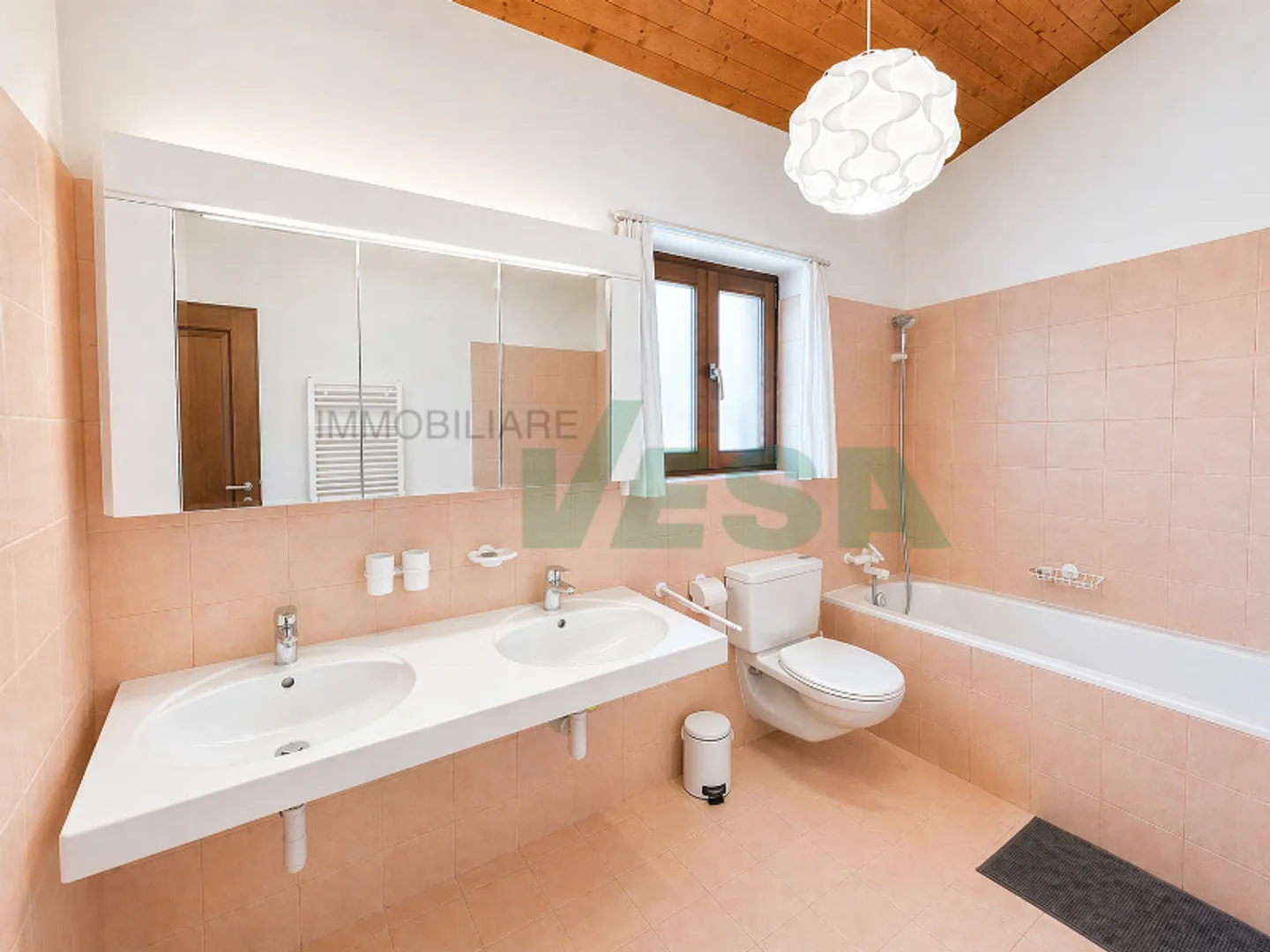 Accogliente casa con incantevole giardino, a due passi dal lago - Foto 12 von 13