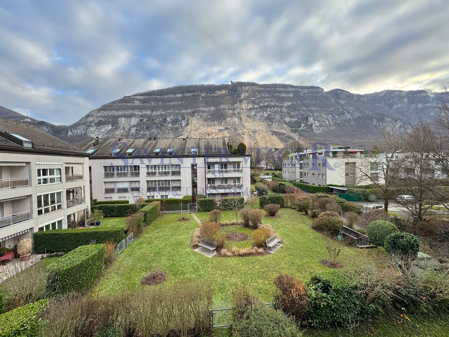 Beautiful apartment in occupied life annuity in a preserved environment - Photo 1 of 12