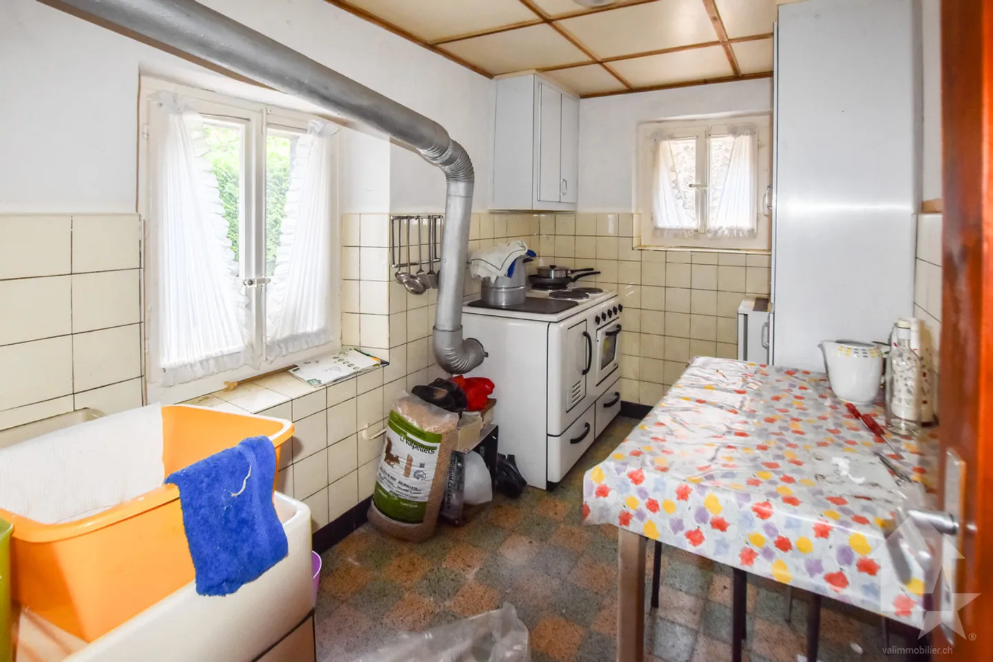 Small house to renovate - Photo 6 of 10