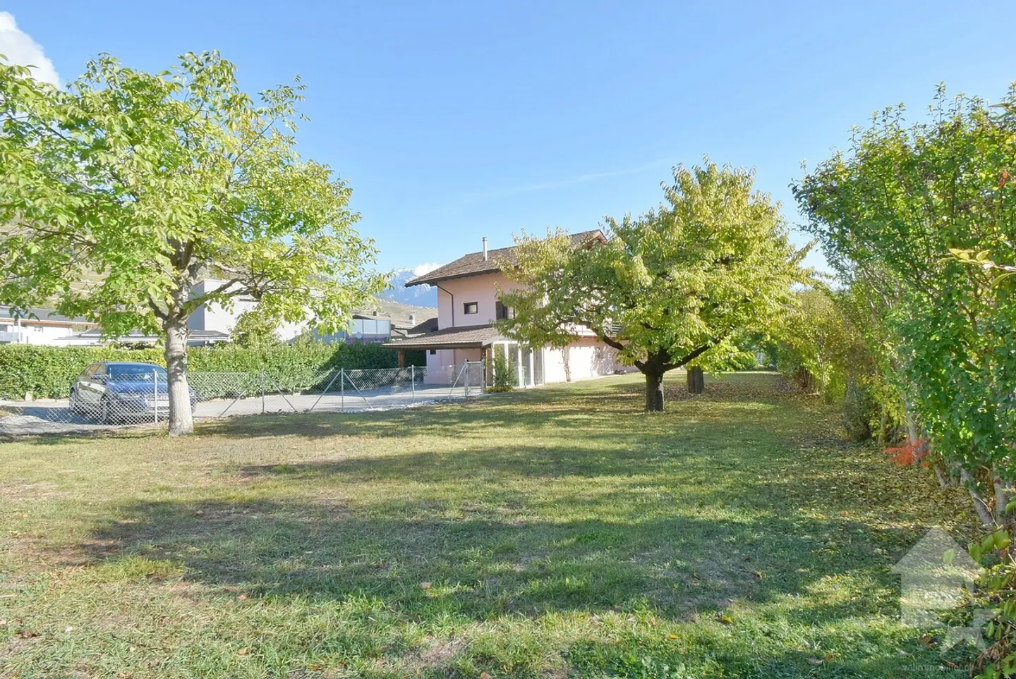 Charmante villa de 4.5 pièces - Photo 1 sur 13