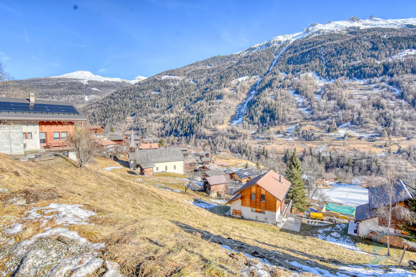 ESCLUSIVITÀ  Magnifico terreno edificabile attrezzato di 1'149m² - Foto 2 di 7