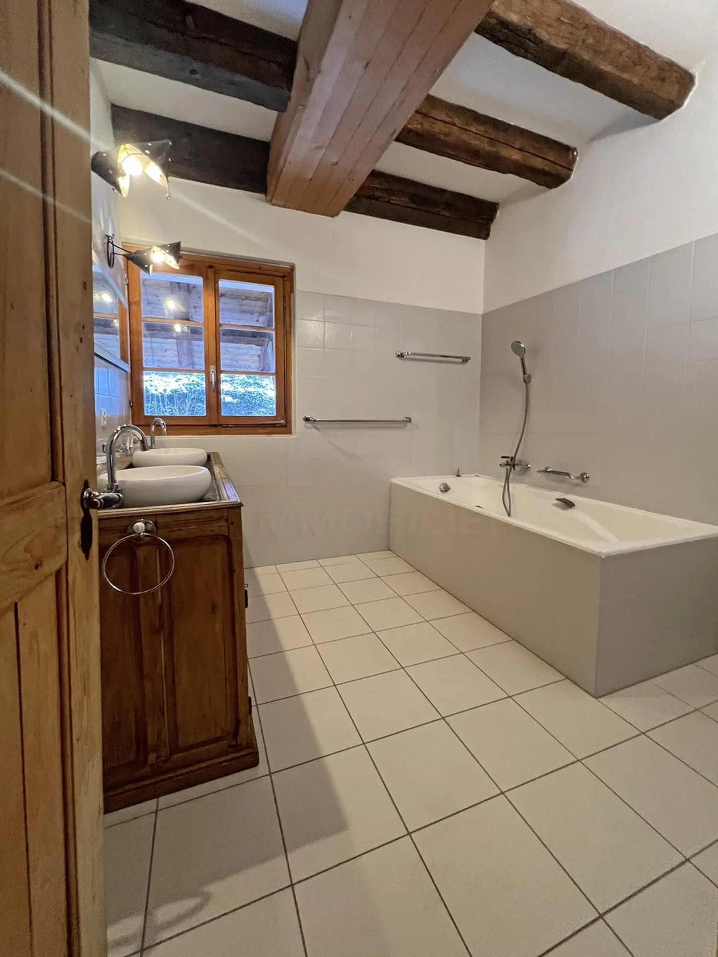 Fattoria ristrutturata composta da 2 appartamenti nel cuore di Rossens - Foto 12 di 13