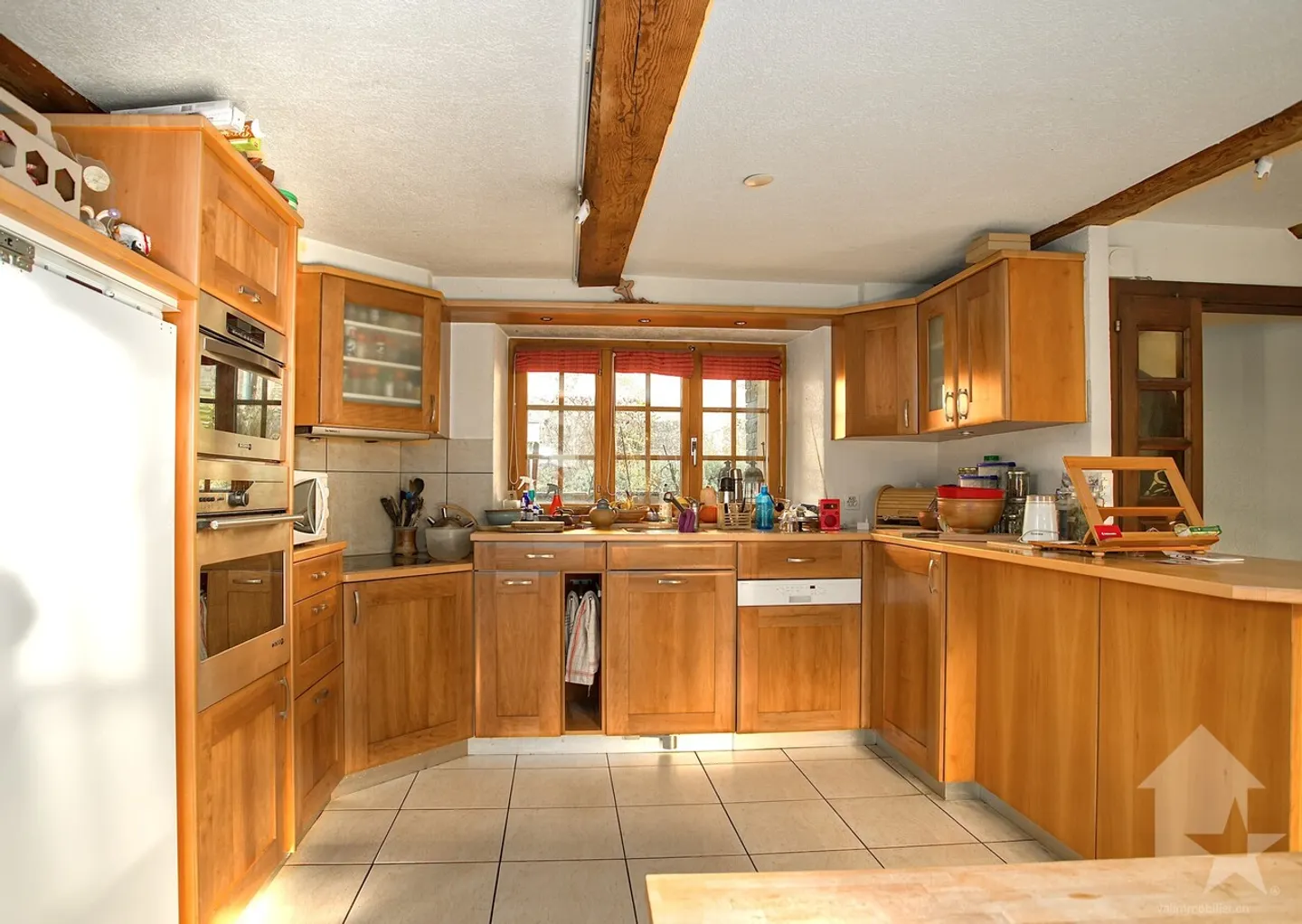 Chalet mit 5,5 Zimmern mit Charakter, 180 m2, sonnige Lage - Foto 4 von 13