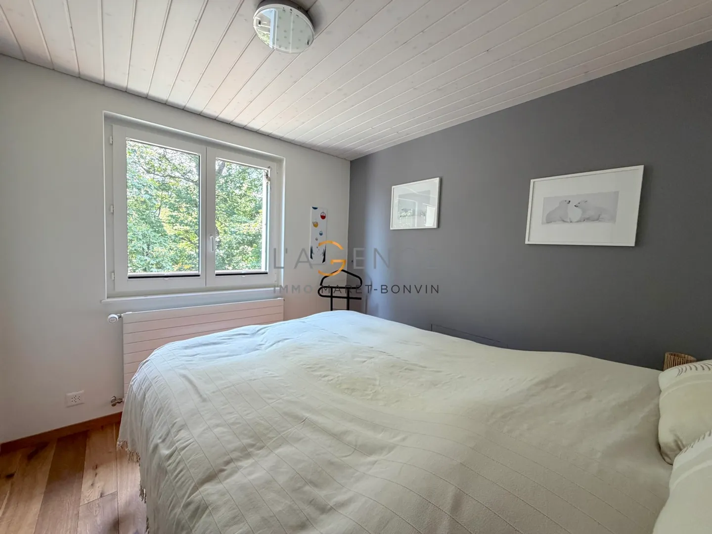 Appartement idéalement situé de 4,5 pièces avec vue panoramique - Photo 5 sur 7