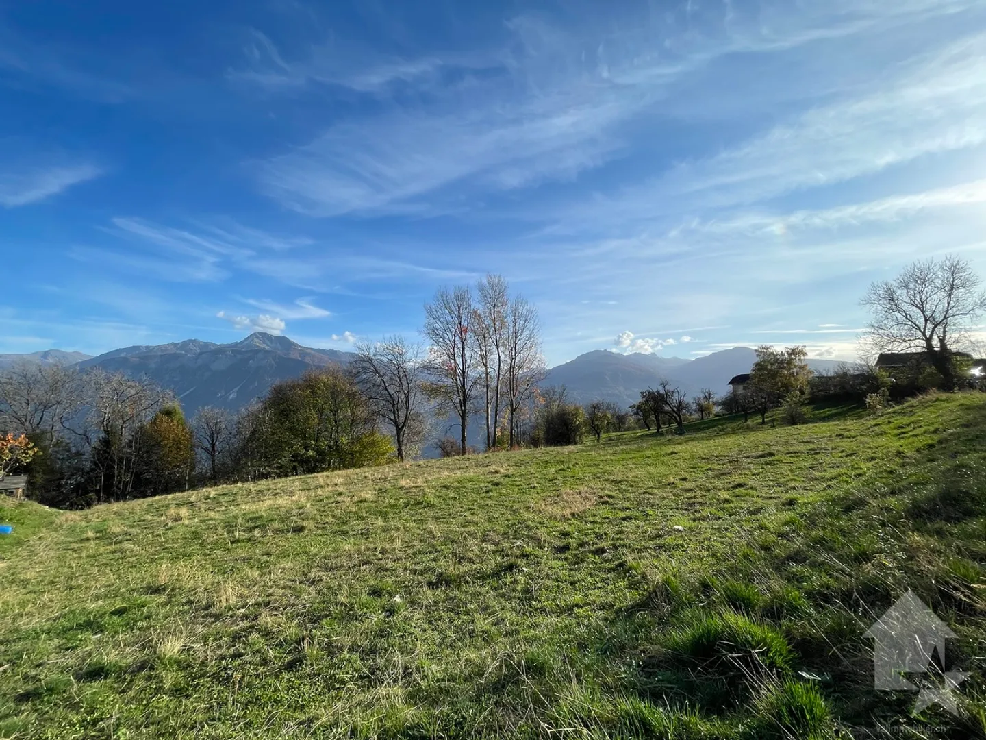 Building plot, gently sloping, quiet and with panoramic view - Photo 3 of 6