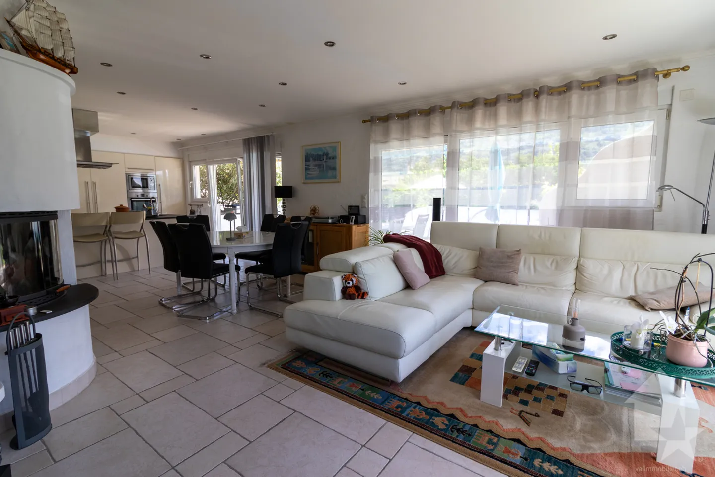 Magnifique villa avec piscine - Photo 5 sur 13