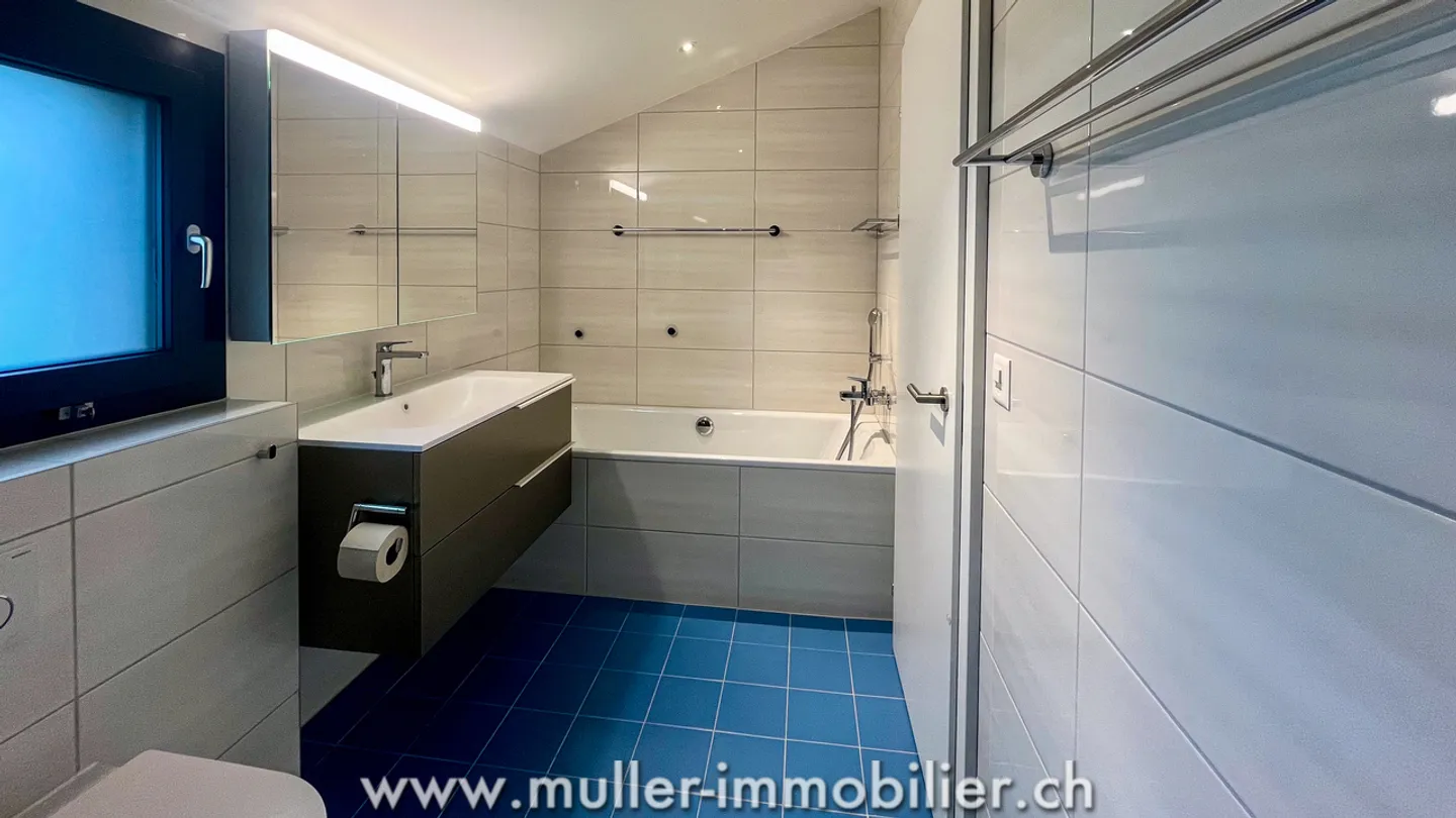 Beautiful corner semi-detached villa in the heart of nature - Photo 7 of 13