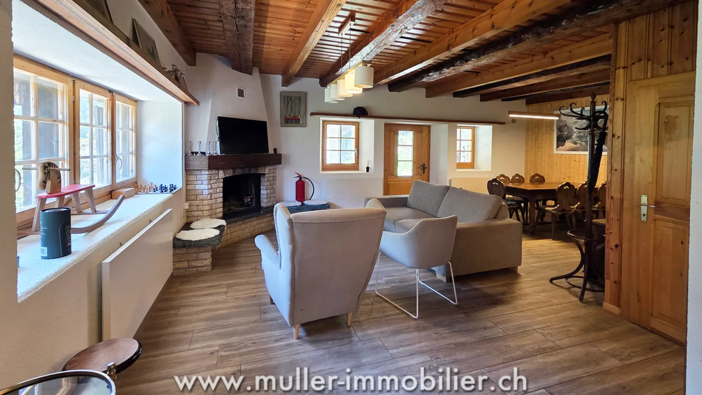 Spacious chalet with a view of the Dents du Midi in Champéry - Photo 6 of 13