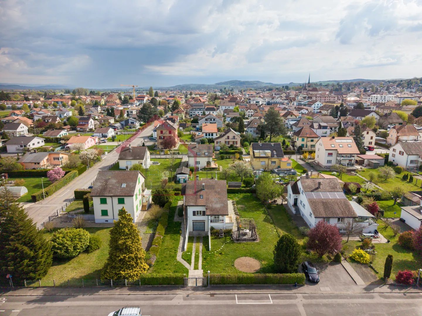 VILLA FAMILIALE AVEC JARDIN ET ENVIRONNEMENT CALME - Photo 12 sur 13