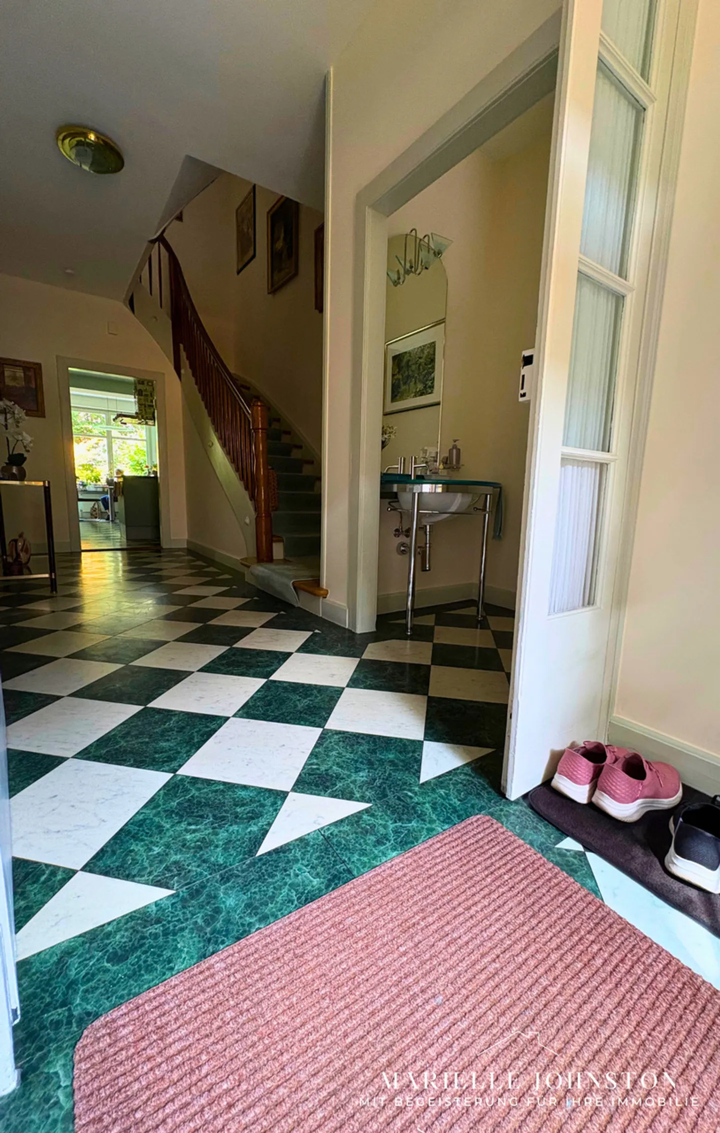 Rare Opportunity - The Dream of a Townhouse in the Paulus Quarter - Photo 3 of 4