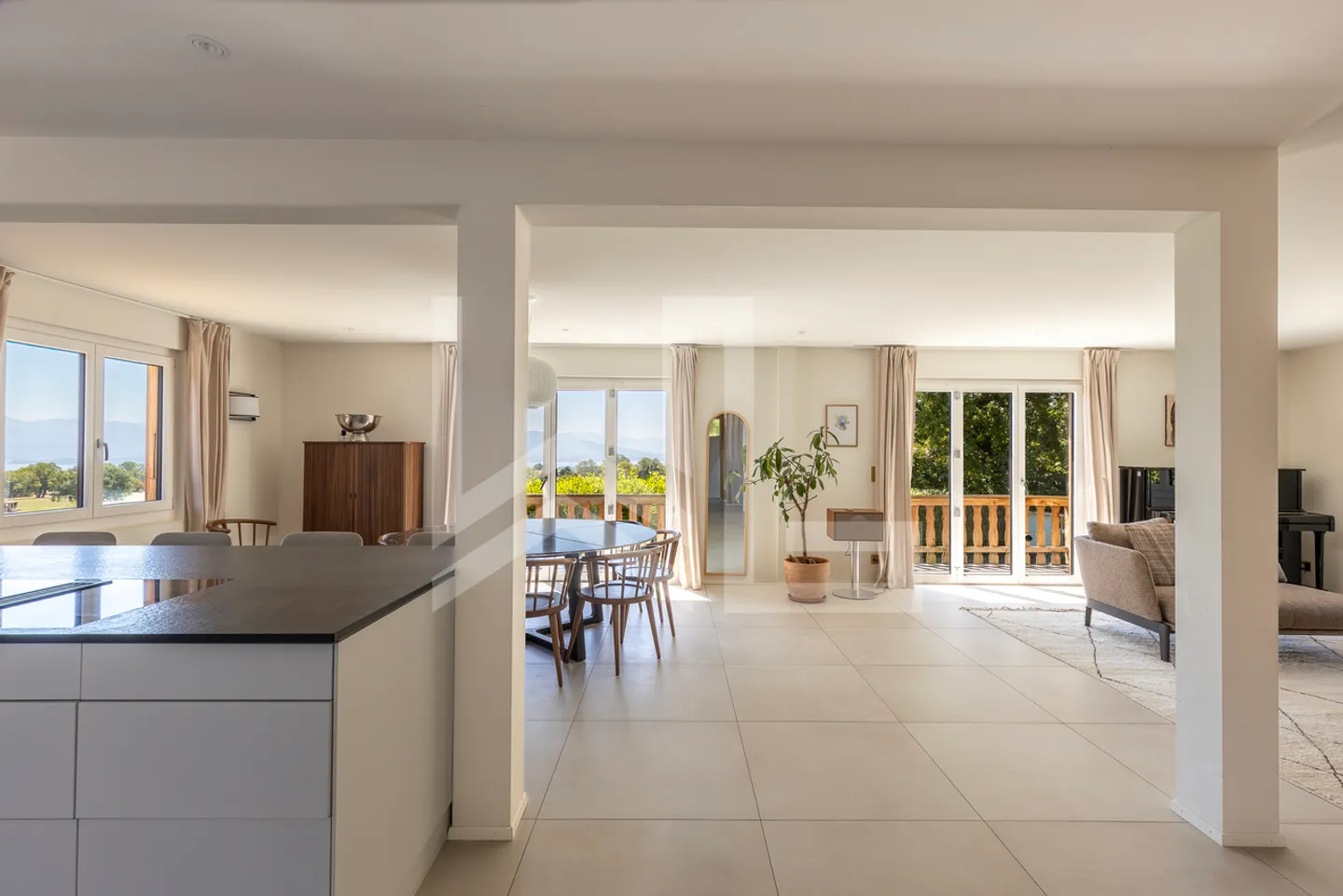 Villa rénovée avec vue imprenable - Photo 7 sur 13