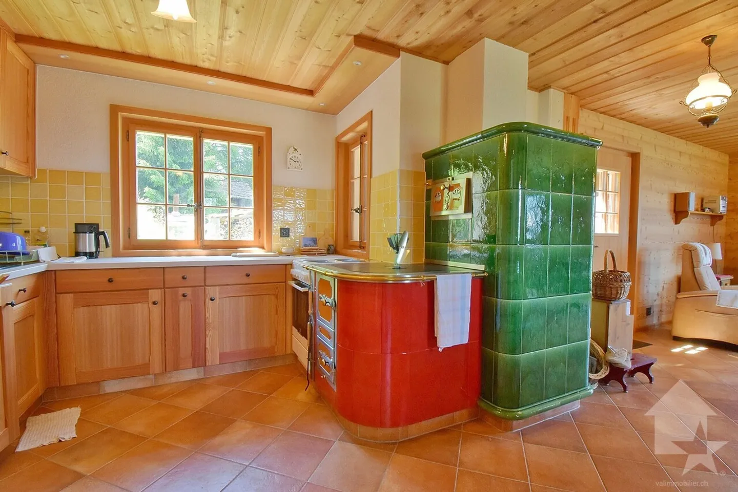 Magnificent mountain chalet in a quiet and spacious area - Photo 7 of 13