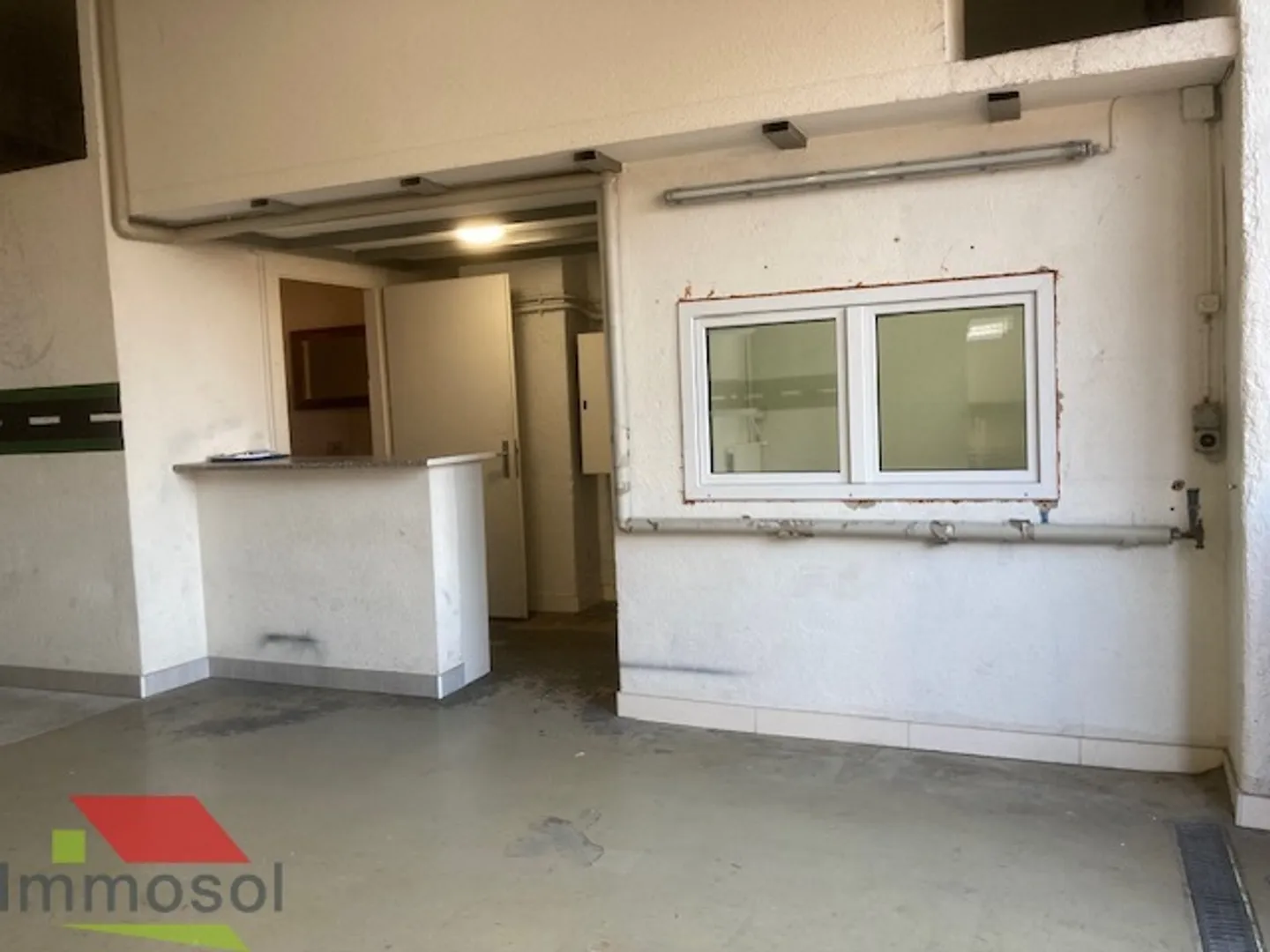 FOR RENT - Commercial space / Warehouse - Crissier - Photo 4 of 4