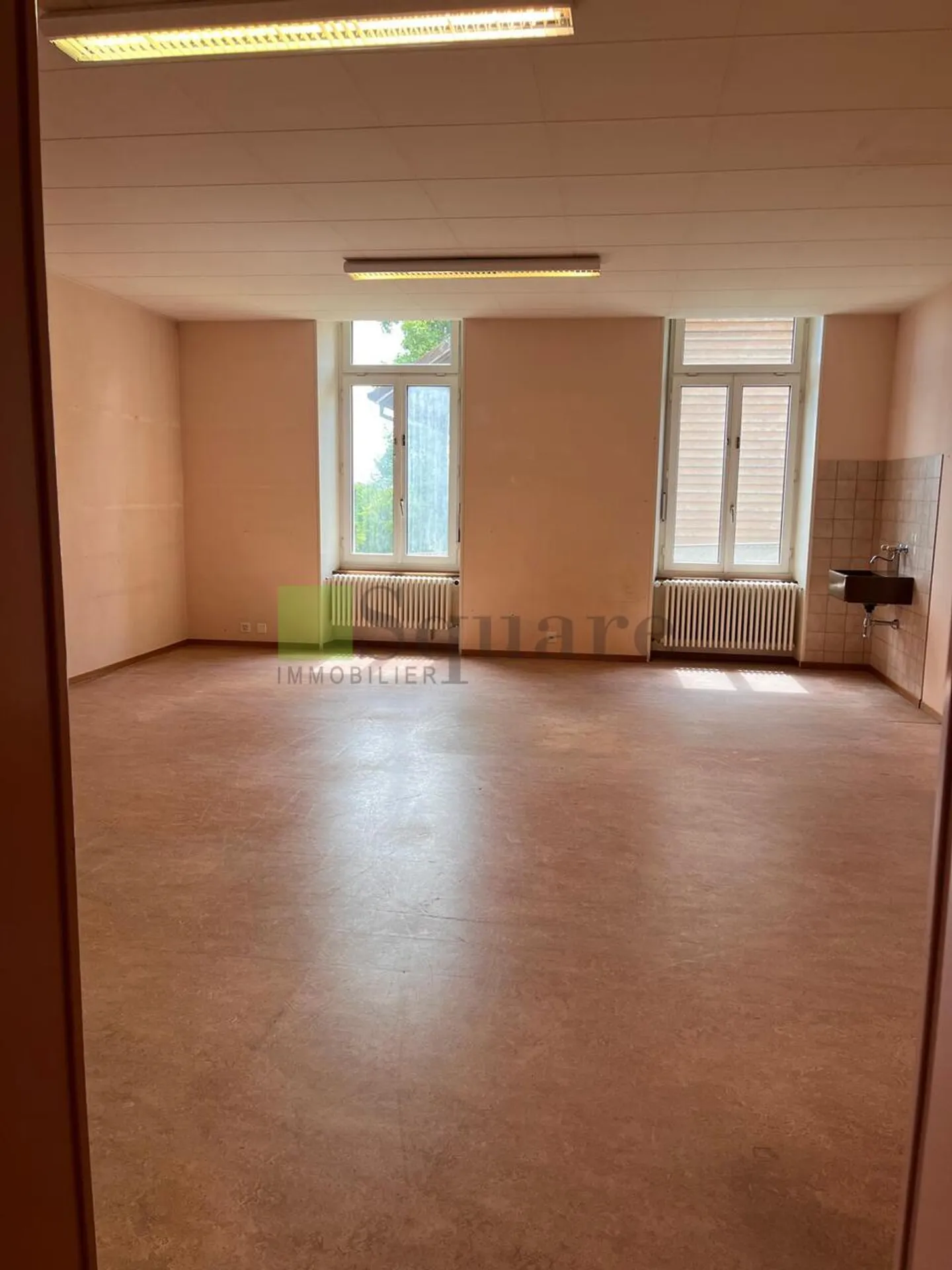 Geräumiger Gewerberaum - Foto 2 von 13