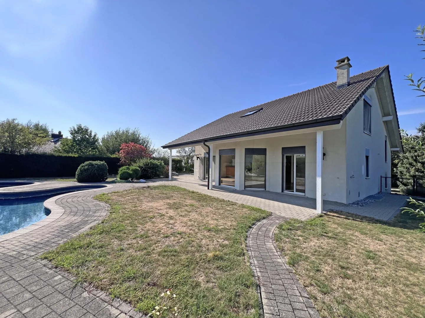 Villa familiale spacieuse avec piscine - Photo 1 sur 13