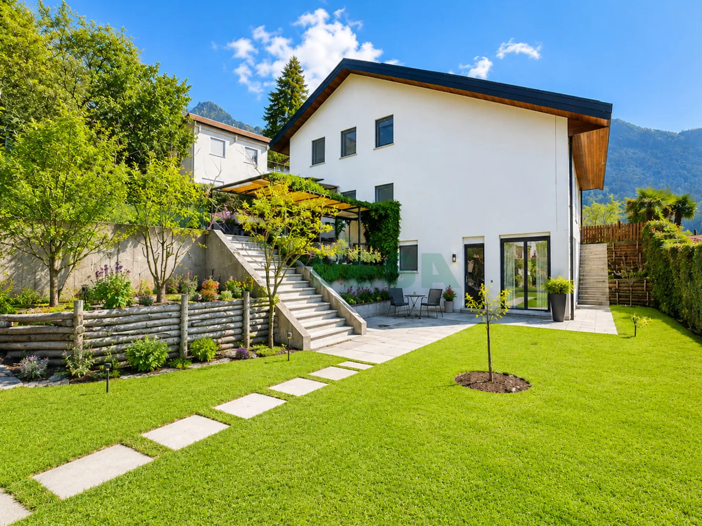 Geräumige Villa mit Swimmingpool, großem Garten und Studio-Apartment - Foto 7 von 13