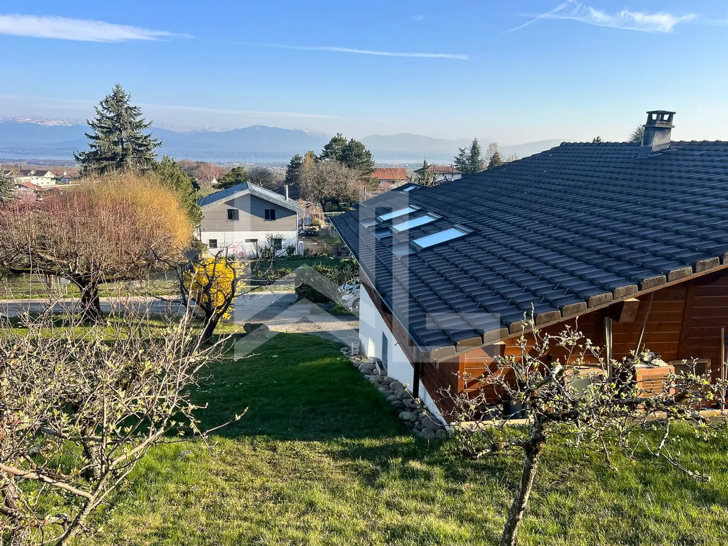 Charmantes Chalet mit Aussicht - begehrte Gegend - Foto 5 von 7