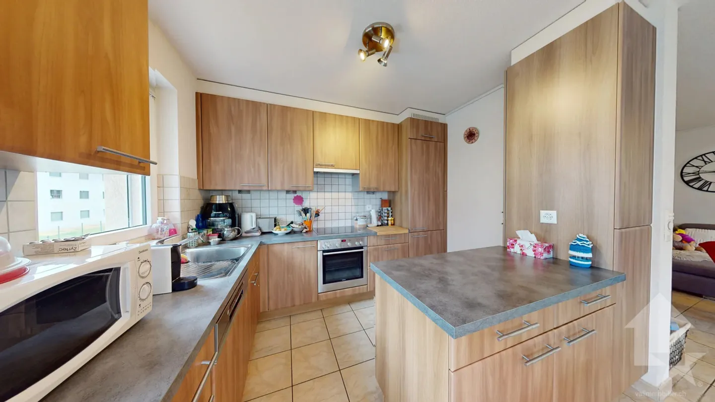 4,5-Zimmer-Wohnung mit Garage in Châteauneuf-Conthey - Foto 6 von 13