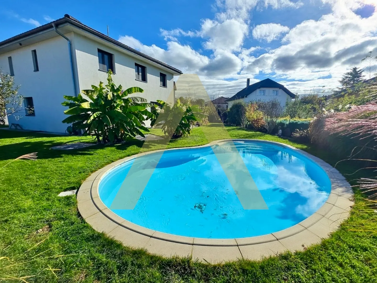 Graziosa casa indipendente vicino al lago - Foto 1 di 13