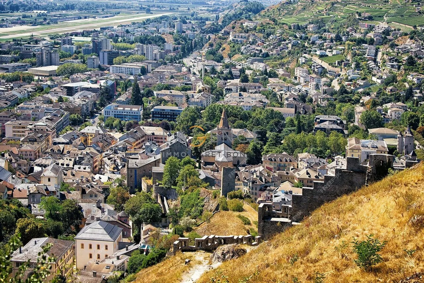 Place de parc dans Parking souterrain au centre ville ! - Photo 1 sur 1